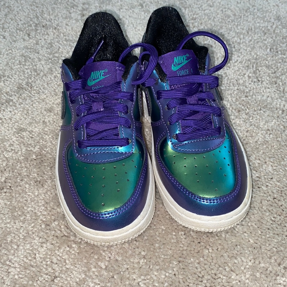 Girls Nike Air Force 1